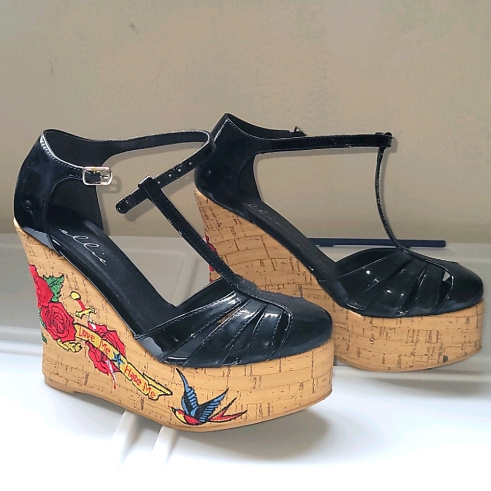 "Love me Hate me" pinup style wedges